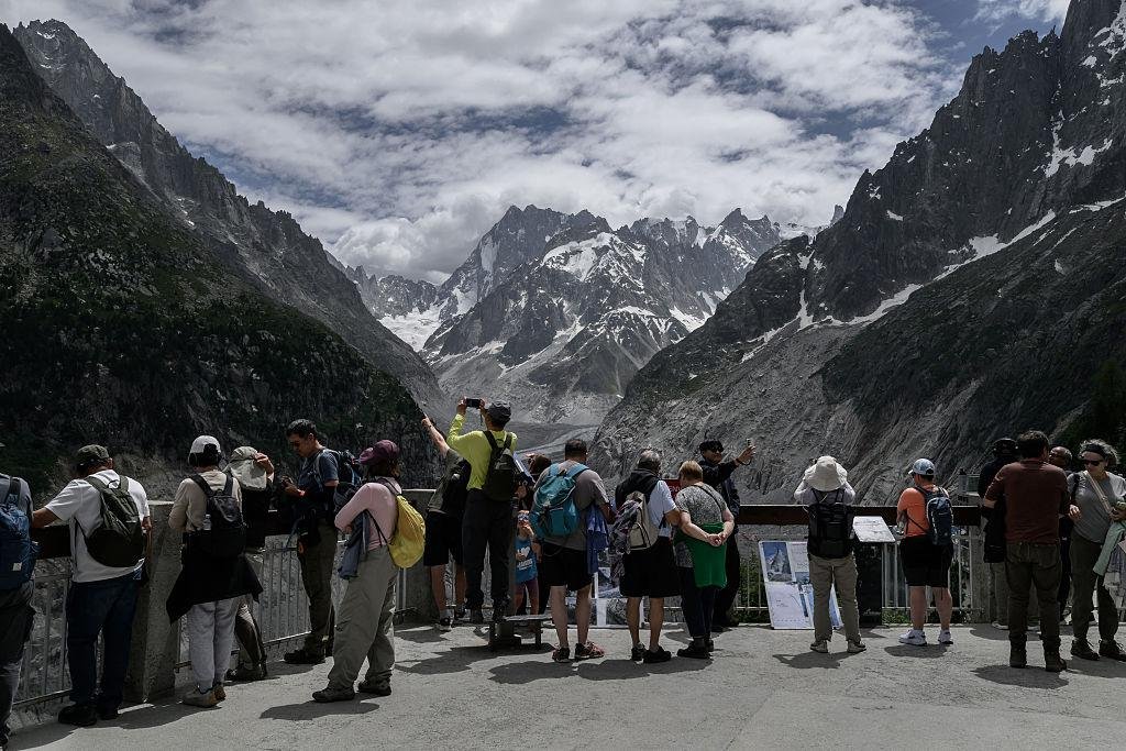 Turistët po i ikin vapës: malet e Europës kthehen në destinacionin e ri të verës