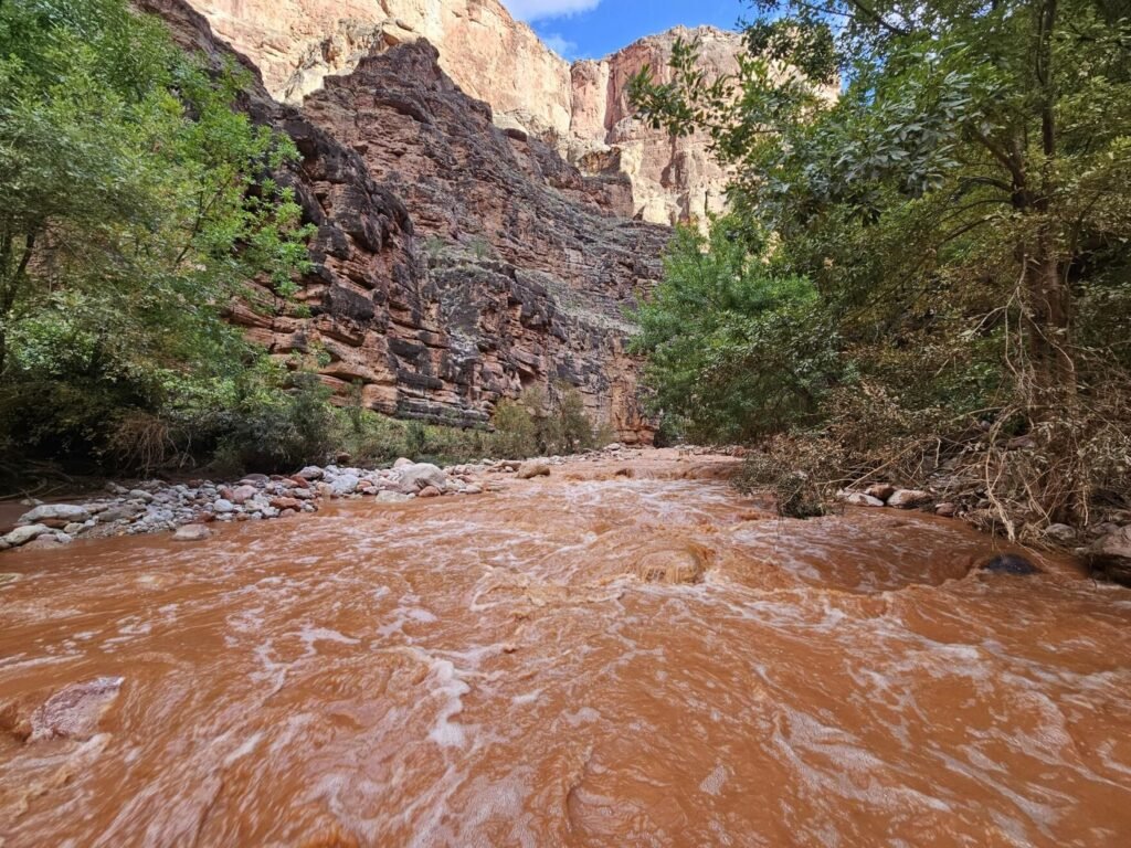 Përmbytja në Grand Canyon, dy të vdekur dhe një i zhdukur
