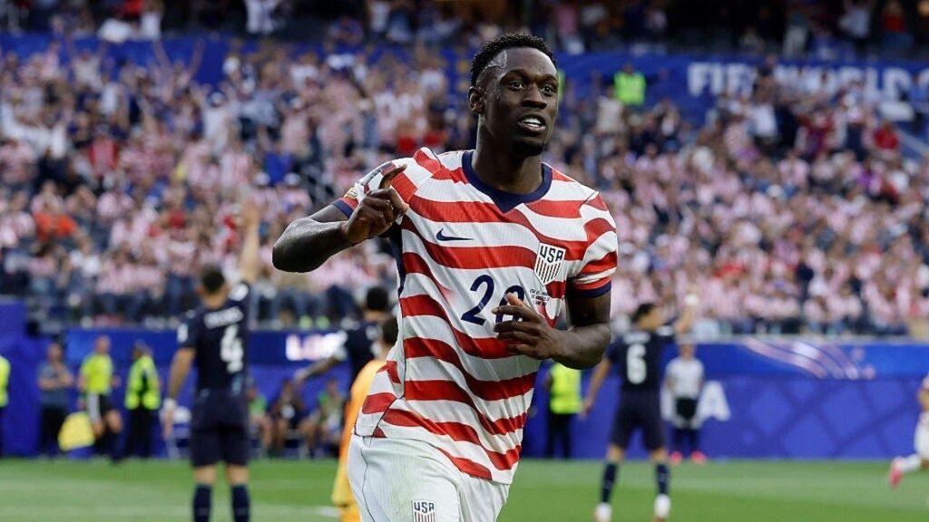 Folarin Balogun refuzon Evertonin, dështon transferimi Folarin Balogun nuk kalon te Everton. Transferimi prej rreth 40 milionë paundësh u rrëzua pas problemeve me vizitat mjekësore dhe ndryshimit të qëndrimit të sulmuesit.