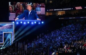 Donald Trump premton 5,000 dollarë për çdo qytetar të rritur amerikan nëse republikanët mbajnë Kongresin. Ja sa kushton plani dhe çfarë dihet.