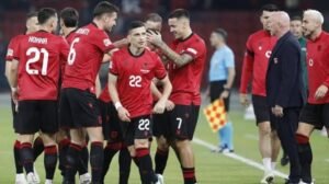  Kristjan Asllani shënon për Shqipërinë ndaj San Marinos në Air Albania